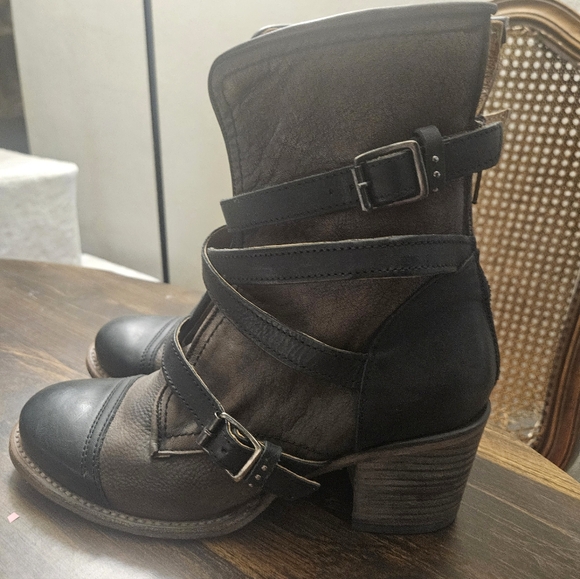 Freebird by Steven Shoes - Freebird by Steven Black and Brown Ankle Boots